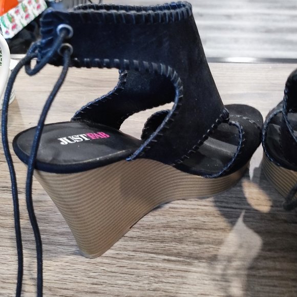 Just Fab Margie suede sandals black women's size 8 - Picture 6 of 11